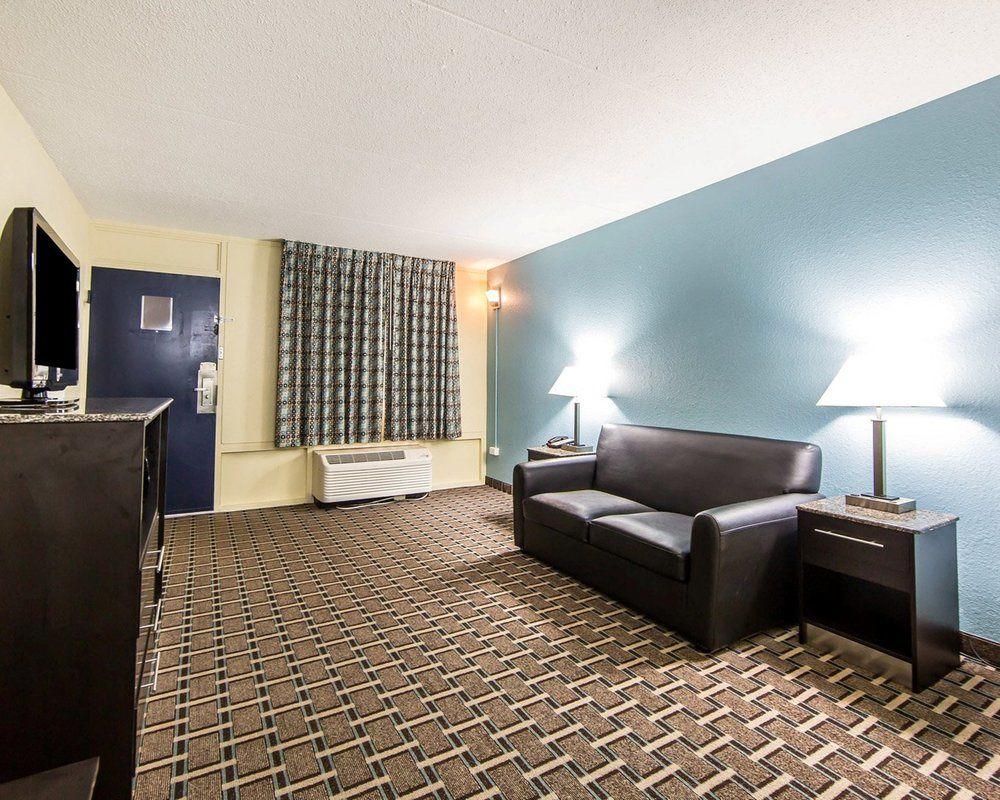 OYO Hotel Knoxville TN Cedar Bluff I-40 Eksteriør billede