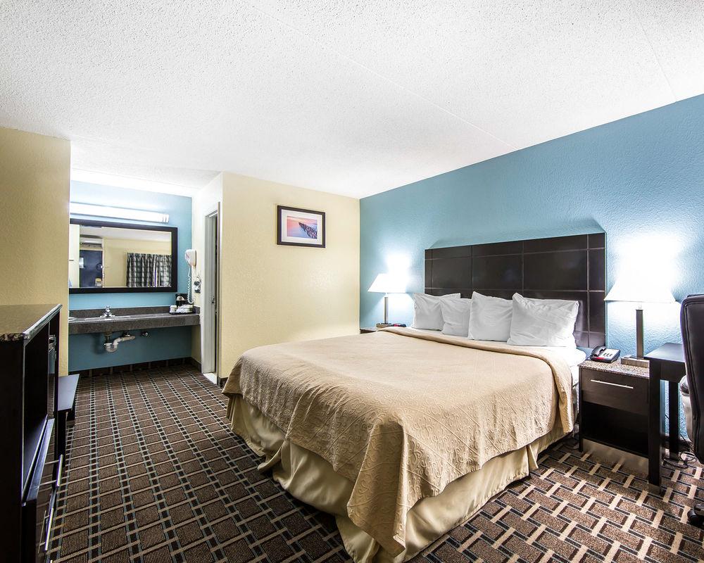 OYO Hotel Knoxville TN Cedar Bluff I-40 Eksteriør billede