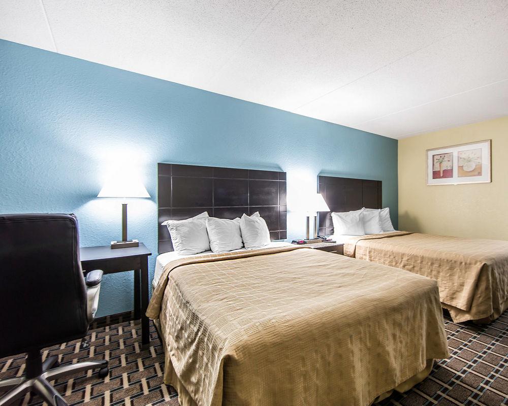 OYO Hotel Knoxville TN Cedar Bluff I-40 Eksteriør billede