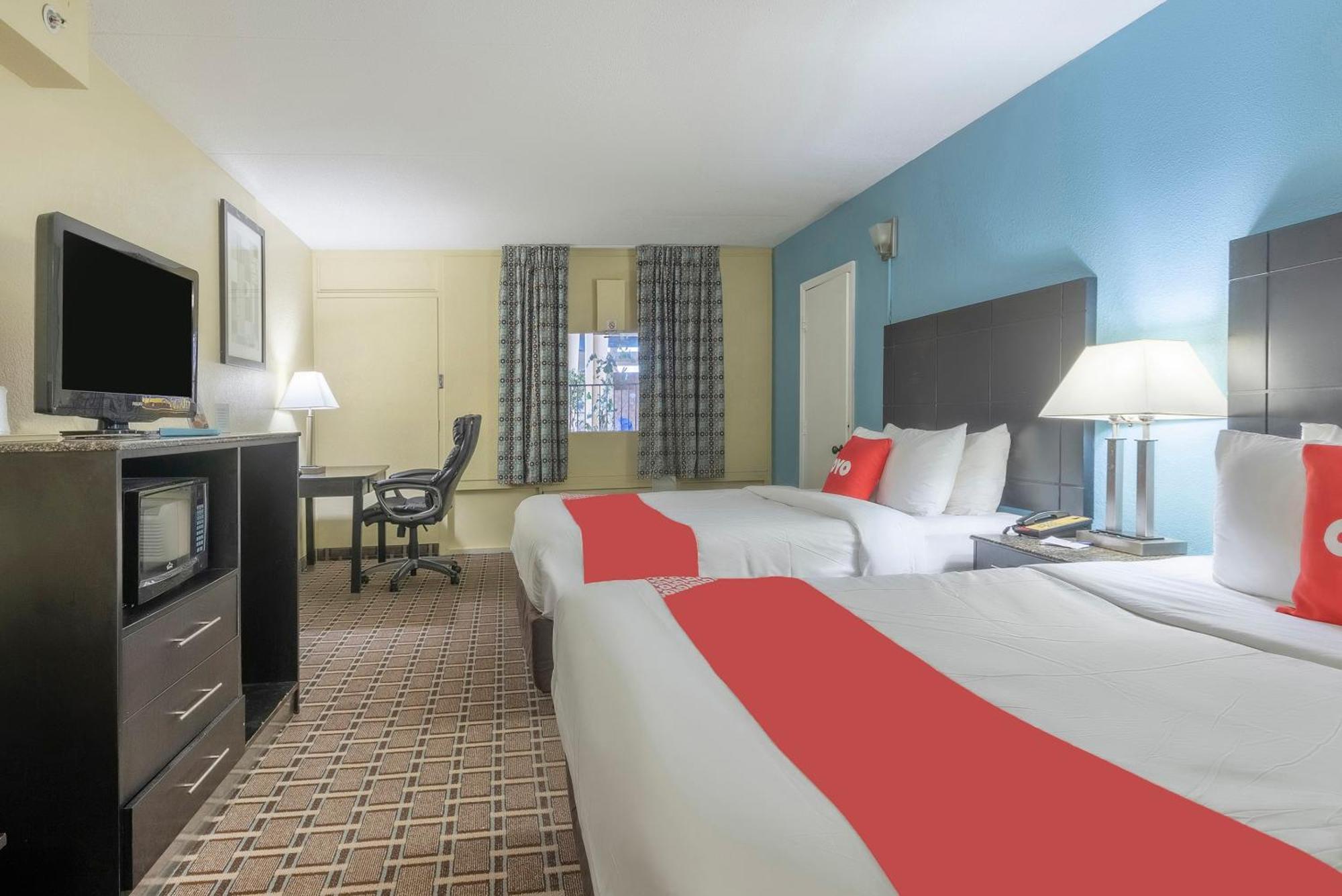 OYO Hotel Knoxville TN Cedar Bluff I-40 Eksteriør billede
