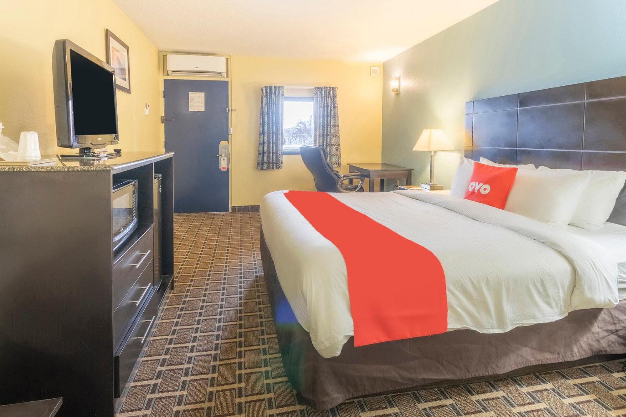 OYO Hotel Knoxville TN Cedar Bluff I-40 Eksteriør billede