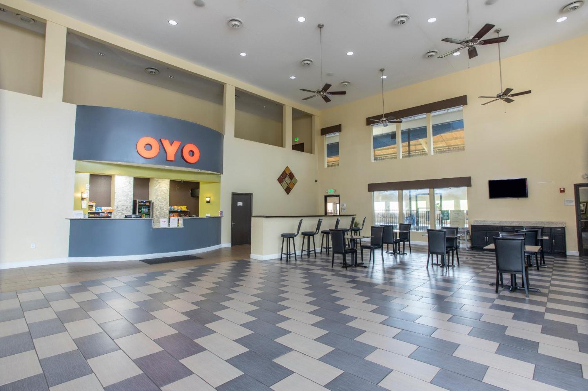 OYO Hotel Knoxville TN Cedar Bluff I-40 Eksteriør billede